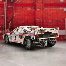 送料込み　ハセガワ　ランチアラリー037 1/24 組み立て済みプラモデルジャンク品　HASEGAWA LANCIA _画像6