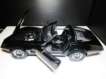 ☆希少モデル☆UT 1/18 Chevrolet Corvette 1978 C3型 シボレー コルベット Tバールーフ仕様☆激レア絶版品☆_画像9