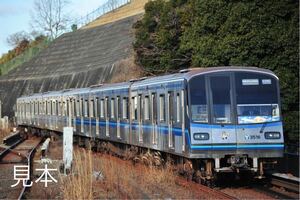 鉄道写真　横浜市営地下鉄ブルーライン2024年お正月ヘッドマーク掲出車 No.4