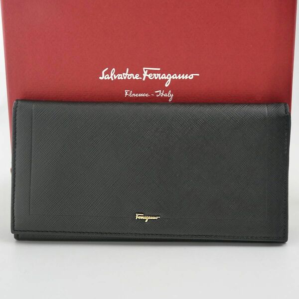 【美品】Salvatore Ferragamo ブラック　長財布