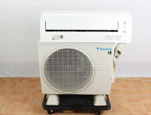 【直接引き取り/通電OK】DAIKIN AR22XESK AN22XESK ダイキン ルームエアコン 2020年製 エアコン 冷房 暖房 兼用 リモコン付き 020JLMJH71