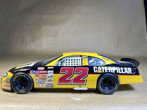 ☆ ホットウィール 1/24スケール NASCAR ☆ HOT WHEELS - WARD BURTON #22 CATERPILLAR DODGE (車体のみ、箱なしです)