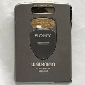 【通電OK・ジャンク扱】SONY WM-FX1 グレー 金ボタン　カセット プレーヤー ウォークマン　ラジオ　ソニー CASSETTE WALKMAN