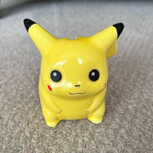 ピカチュウ　貯金箱　ポケモン