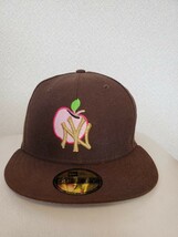 NEWERA　ニューエラ　アップル　ヤンキース　キャップ　茶色　　59 FIFTY　7 5/8 60.6cm_画像1