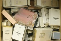 【55点以上 約9.5kg】未開封有り CHANEL シャネル 100サイズ段ボール 1箱 EDT EDP EDC 香水 箱有 大量 まとめ売り 1733-HA_画像1