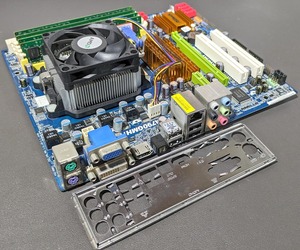 ★動作確認済★AMD AM3 AM2+ AM2/ASRock A790GMH 128M/メモリ DDR2 800 2GB×4枚/CPU Phenom ×3 8450e/その他備品★