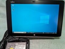 Fujitsuタブレット ARROWS Tab Q506/NB（Windows 10) /64GB/ペン無し_画像1