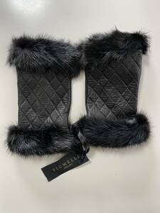 【未使用】イタリア　PIUMELLI ピュメッリ　ファー付き　レザーグローブ　黒革手袋　フィンガーレス　サイズ7 シルク裏地