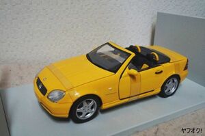 UT メルセデス ベンツ SLK AMG 1/18 ミニカー イエロー