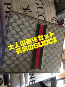 GUCCIのショップで使われたたカタログ用バインダー本物、大人の勉強セットですNo.2ザノースフェイス木製ノート付き。