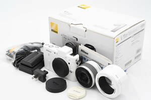 ニコン Nikon ニコン 1 V1 ホワイト Nikon 1 NIKKOR 10-30mm F3.5-5.6 VR ボディレンズセット(t5998)