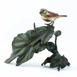金属工芸「枝葉に雀」小鳥 銅製置物 伝統工芸品 高さ約17cm #35733