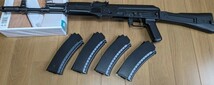 次世代電動ガンAK74MN+マガジン4本セット_画像2