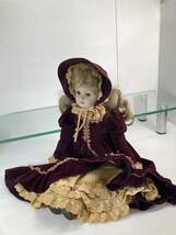 ビスクドール 人形 陶器 昭和レトロ 女の子 コレクターズドール 西洋人形 紫_画像2