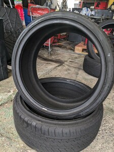 バリ山　GADNLANDEA L-ZEAL56 235/35R20 ２本セット　鹿児島　パンク歴無し　１円スタート