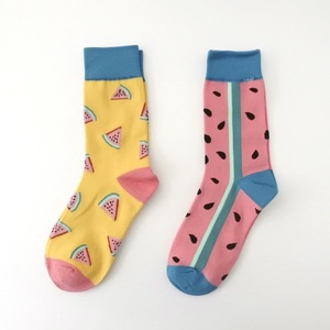 スイカ柄 ソックス 靴下 レディース メンズ アシンメトリー 2足セット IMPORT POP SOCKS