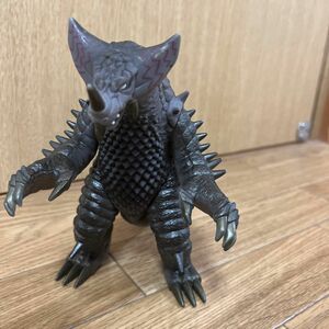 ウルトラ怪獣EXゴモラ