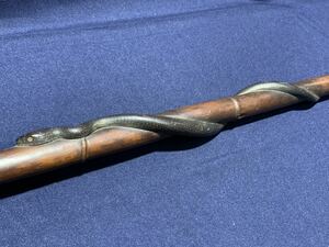 時代物　古竹　蛇の杖　杖　ステッキ　在銘　竹工芸　竹細工　細密彫刻　骨董品　古美術品 