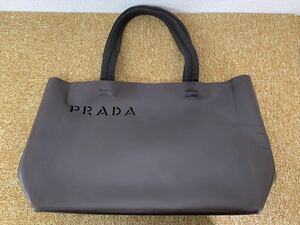 O☆ PRADA　プラダ　イタリア製　トートバッグ　ハンドバッグ　正規品。