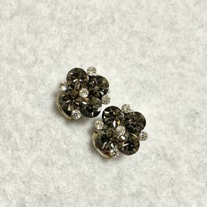 givenchy Givenchy earrings rhinestone accessory silver . flower 