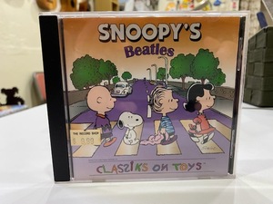 ビートルズ　The Beatles SNOOPY'S BEATLES CLASSIKS ON TOYS レア　コレクター向け カナダ盤