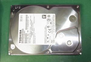 ■TOSHIBA DT01ABA300V 3TB 3.5インチSATA-HDD 中古 訳あり