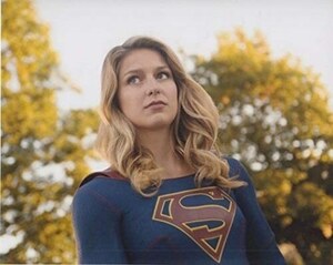 SUPERGIRL　スーパーガール　メリッサブノワ　Melissa Benoist　輸入　約20.3x25.4cm　写真　 10113.