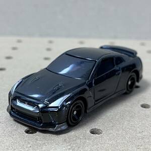 トミカ 4D 日産GT-R 絶版　ルース　動作未確認