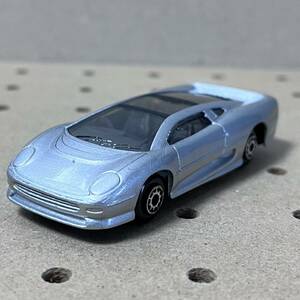 トミカサイズ　ジャガーXJ220 ルース