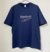 新品 2XL ★ Reebok リーボック クラシックス ベクター Tシャツ IYP64 ネイビー ロゴ刺繍 半袖 定番 ビッグロゴ メンズ レディース 黒 3L_画像4