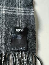 【極美品】イタリー製 HUGO BOSS/ヒューゴボス ピュアウール フリンジマフラー 1.7万円位_画像4