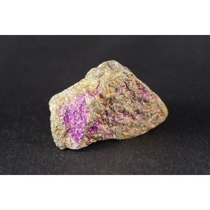ボルナイト（斑銅鉱）原石結晶　１２２ｇ　/bor-02