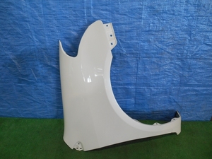 NCZ20/NCZ25 Raum previous term right fender 594