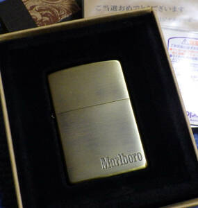 送料込 希少 ２００１年 Marlboro「マールボロ」マールボロ オリジナル zippo 当選通知書付き 未使用