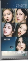 ☆New！■TWICE/トゥワイス■3段式ファイルホルダー＆ホログラムポスター10枚/Ver.2☆韓国ツウィ/ミナ/サナ/モモ/ダヒョン/ナヨン_画像1