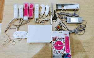 #Y7498【動作品】任天堂　Wii　本体＋コントローラー＋周辺機器セット