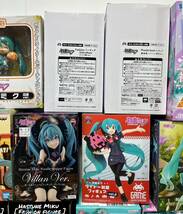 △32-160 初音ミク フィギュア 大量 まとめ ねんどろいど 129 170 プロジェクトセカイ 16th Luminasta ぬーどる AMP SPM 桜 シナモロール_画像7