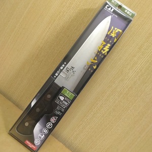 送料0円★ 新品 関孫六 桃山 牛刀 180mm 日本製 ステンレス三層銅 貝印 包丁 AE-5148 AE5148 KAI ステンレス包丁 