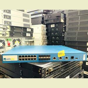 □81【通電OK】 palo alto PA-3050 ファイアウォール FW 4Gbps 20ポート VPNスループット 500Mbps パロアルト ネットワークス