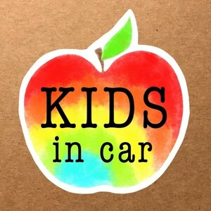  Kids in машина [ радуга яблоко ] магнит наклейка присоска 