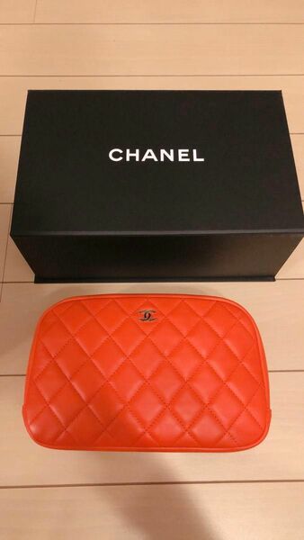 CHANEL シャネル　ポーチ　 ココマーク ラムスキン