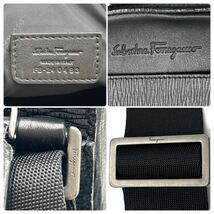 【現行/超美品】Salvatore Ferragamo フェラガモ ショルダーバッグ メンズ ビジネス レザー 黒 ロゴ サコッシュ メッセンジャー ボディ_画像9