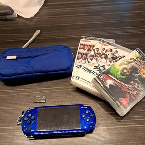 PSP2000 ソニー ブルー　ゲームソフト３つセット