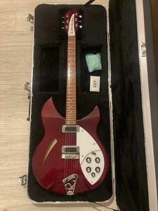 Rickenbacker 330 リッケンバッカー　Burgundyglo 2002年製