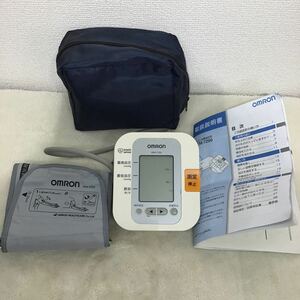 中古品【OMRON オムロン 】自動血圧計　HEM-7200 動作確認済み