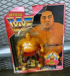 激レア ハズブロ FUNSKOOL HASBRO WWF フィギュア ヨコズナ 1995 レッドカード GALOOB WCW WWE ホーガンアルティメットウォリアー サベージ