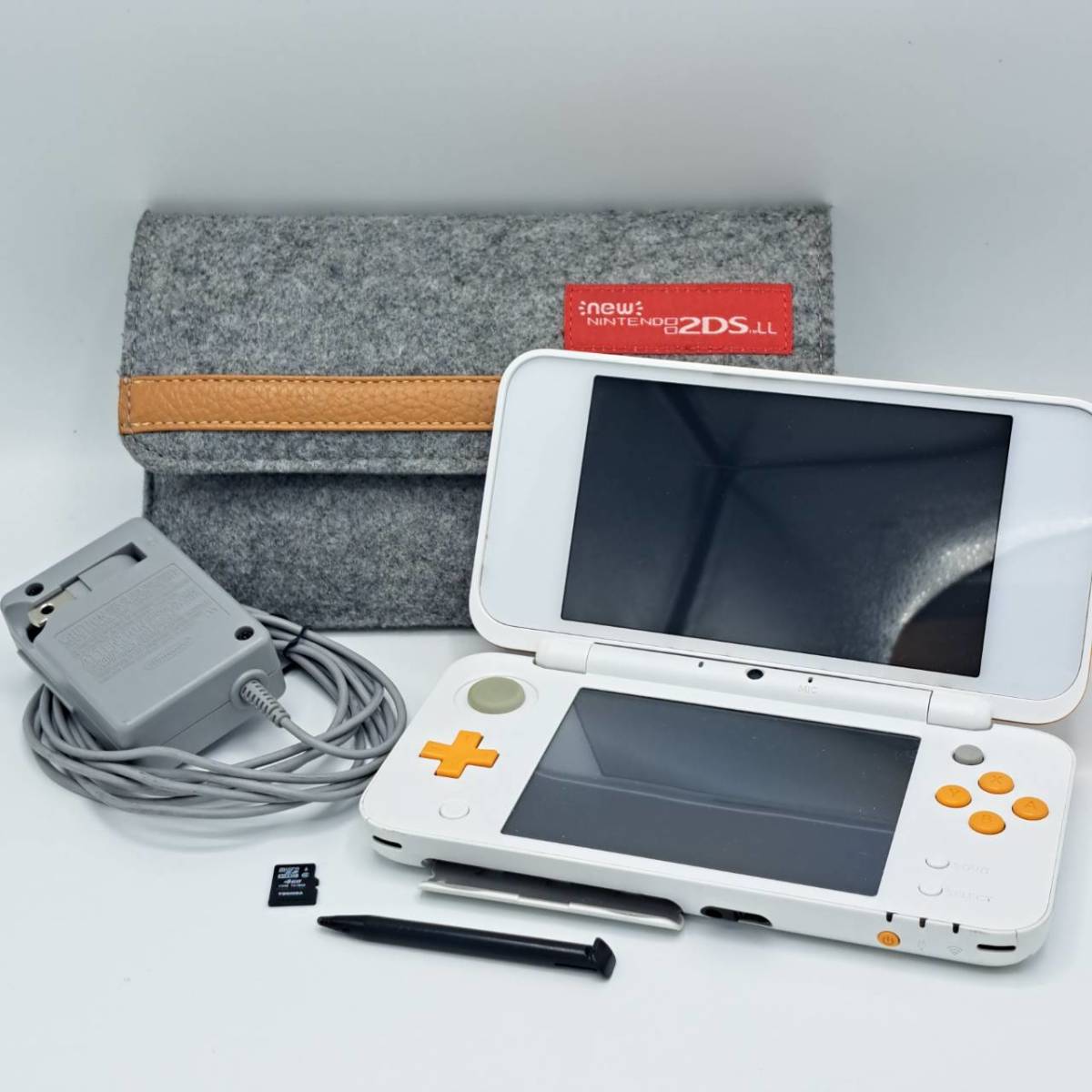 Yahoo!オークション -「newニンテンドー2ds ll ホワイト×オレンジ」の