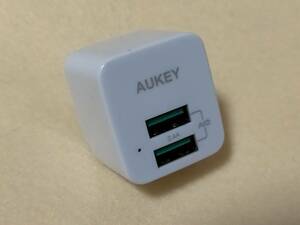 AUKEY 2.4A 2 port (TypeA×2) USB fast charger [. tatami type plug installing * microminiature ]