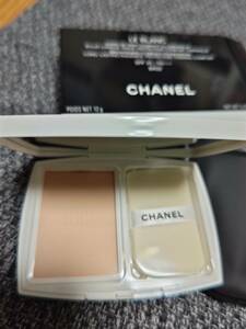 CHANEL　ル・ブラン　ブライトニングコンパクト　BR２２